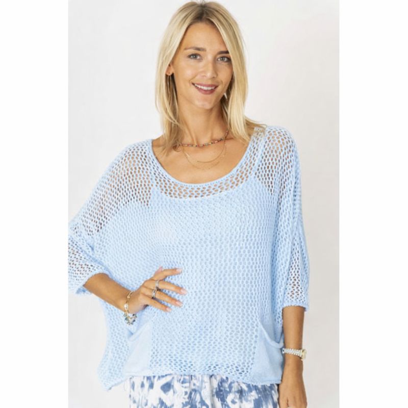 Oversized knitted sweater with pocket