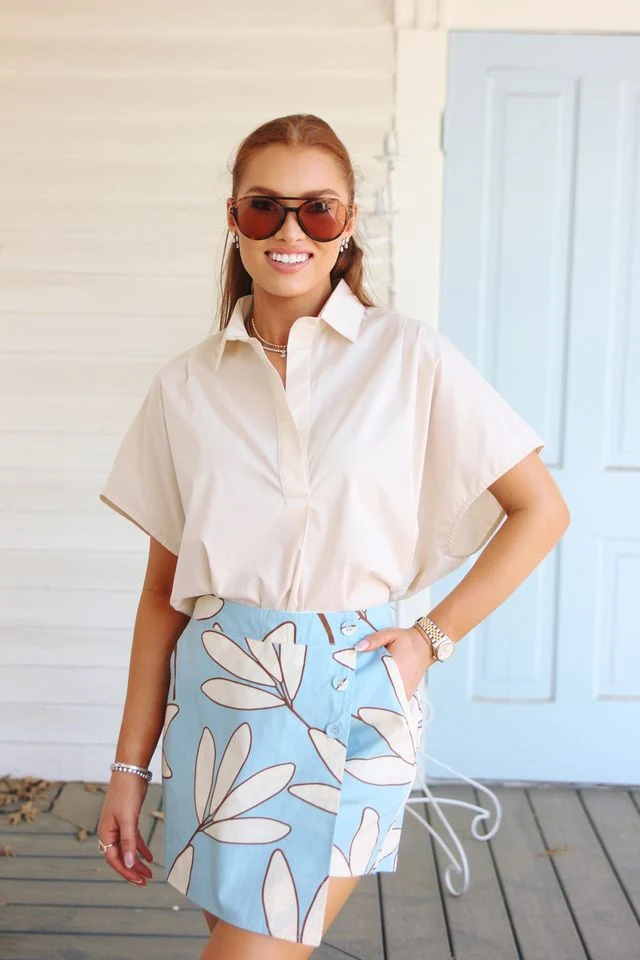 2-piece Blue Palm Leaf Top & Skort Floral set